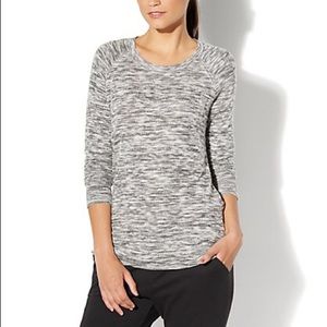 BACK-TWIST KNIT TUNIC TOP